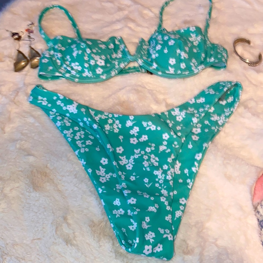 SHEIN Green Floral Bikini
